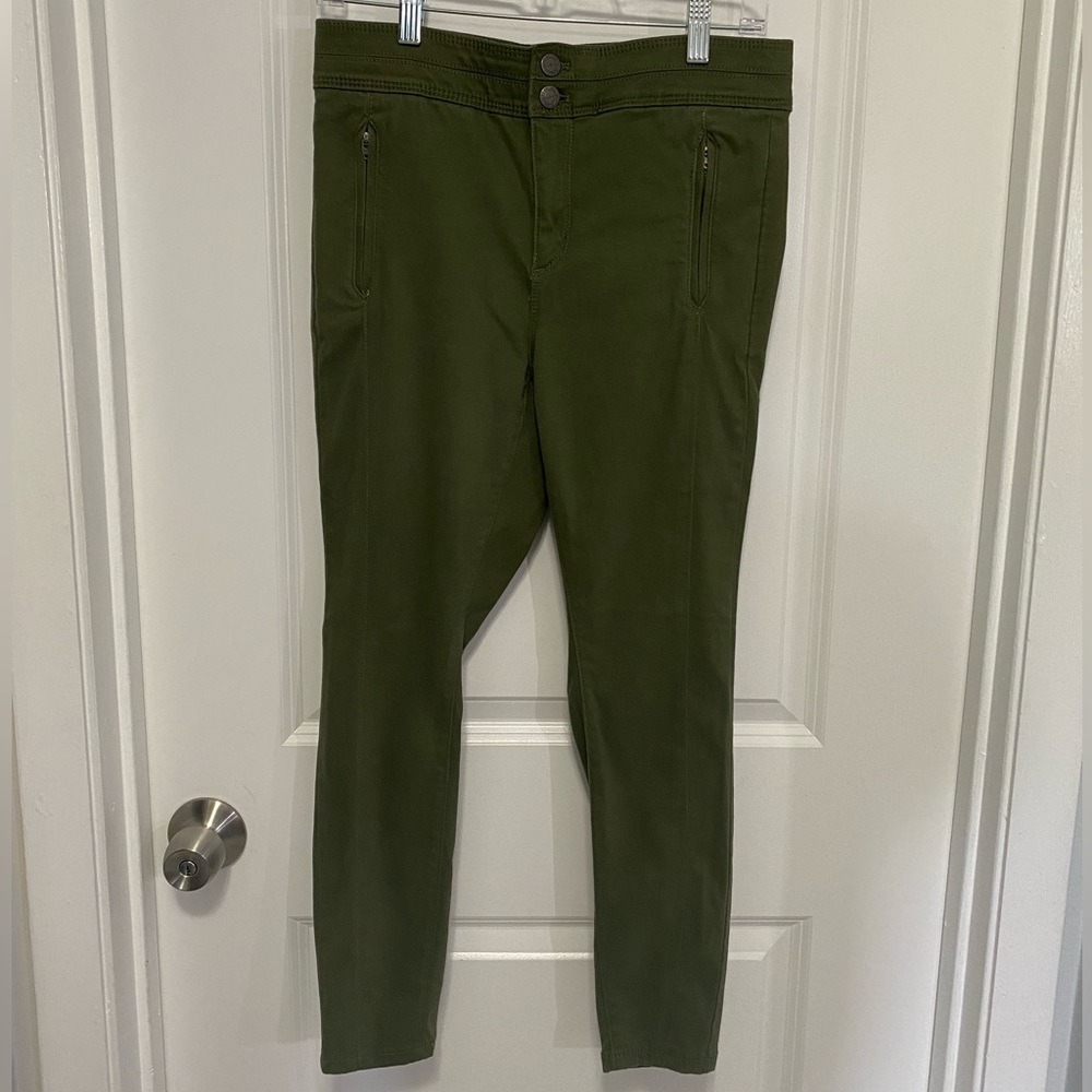Green Pants with Unique Pocket Zippers
